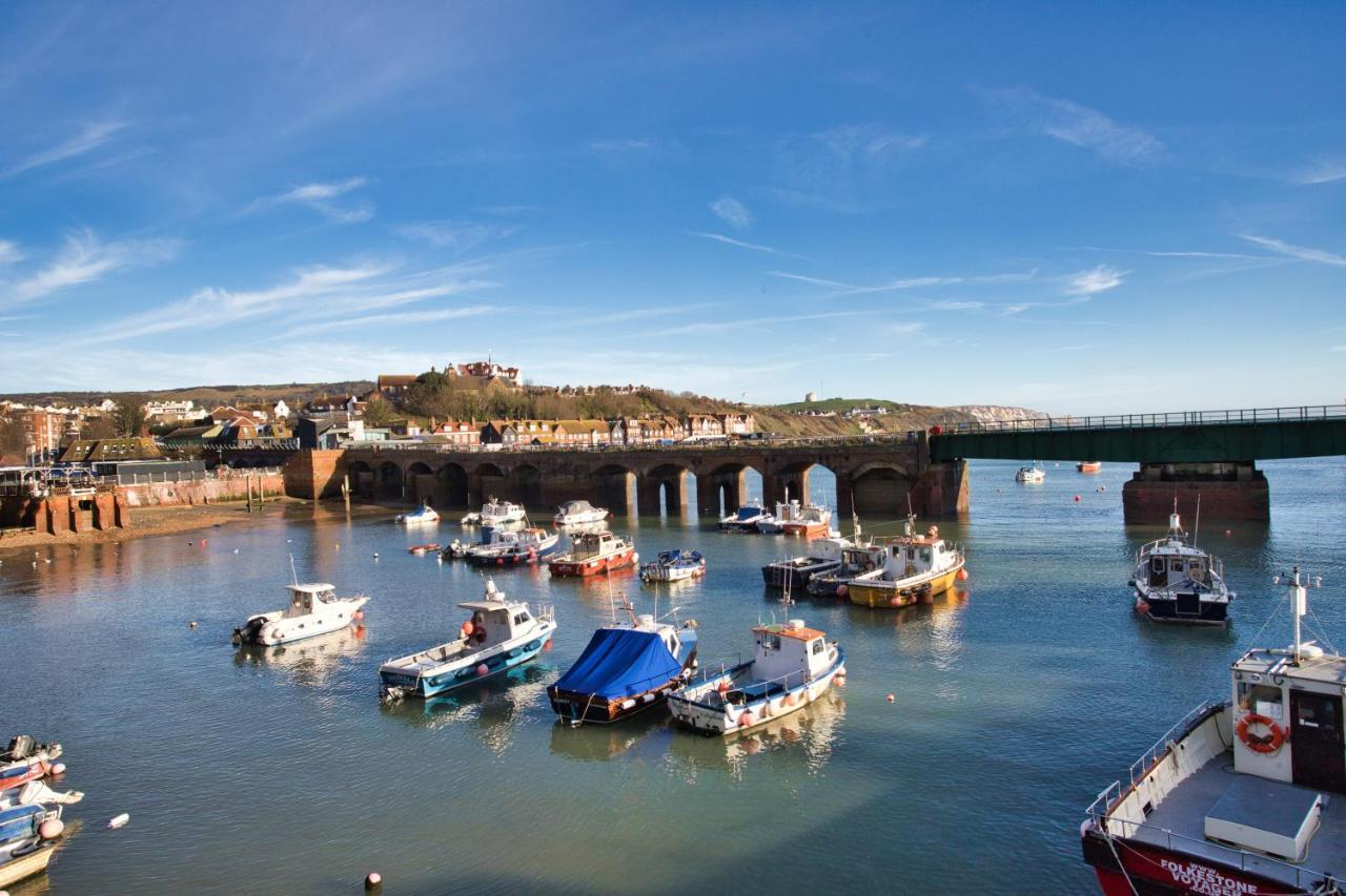 Wonderful West End - Parking Inc Apartamento Folkestone Exterior foto